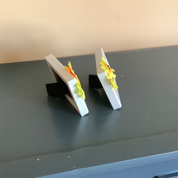 Set of 2…2x3 sunflower frames - Picture 3 of 7